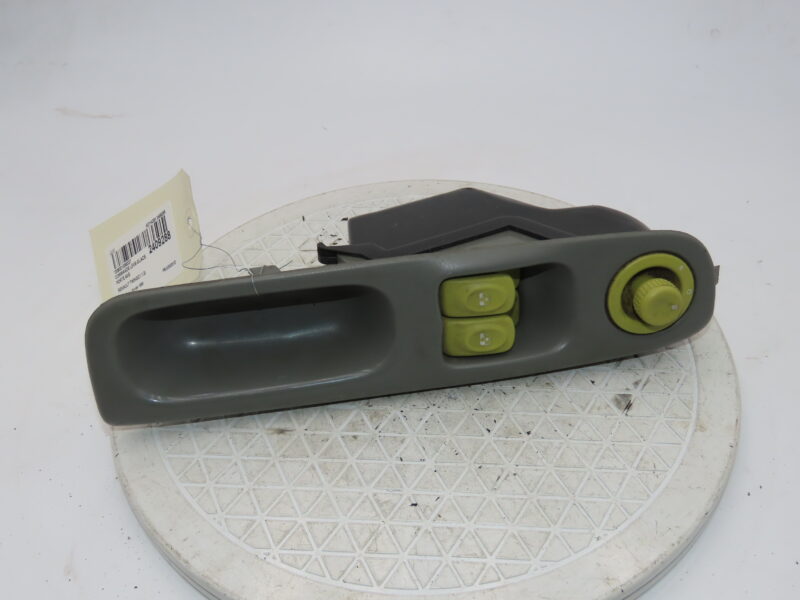 RENAULT-COMMANDE LEVE-GLACE PORTE AVG