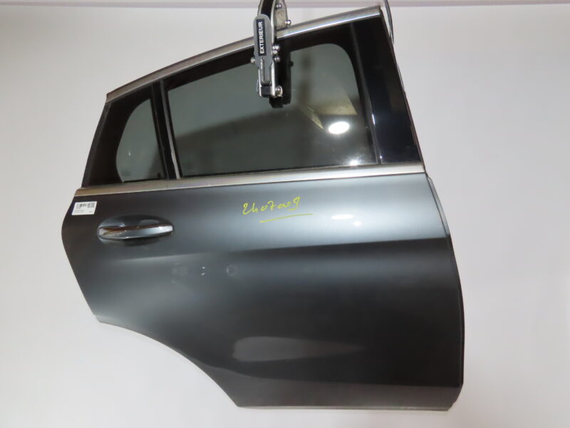 MERCEDES-PORTE ARD
