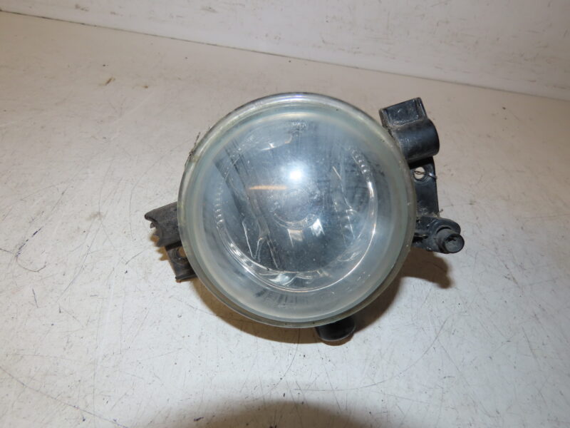 FORD-PHARE ANTIBROUILLARD AVG
