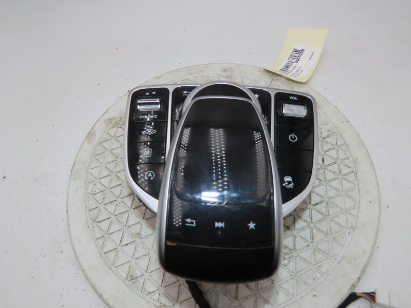 MERCEDES-COMMANDE AUTORADIO