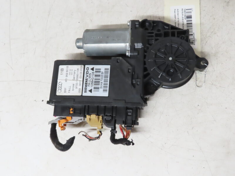 AUDI-MOTEUR LEVE-VITRE AVG