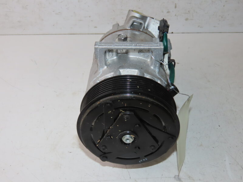 RENAULT-COMPRESSEUR AIR CONDITIONNE