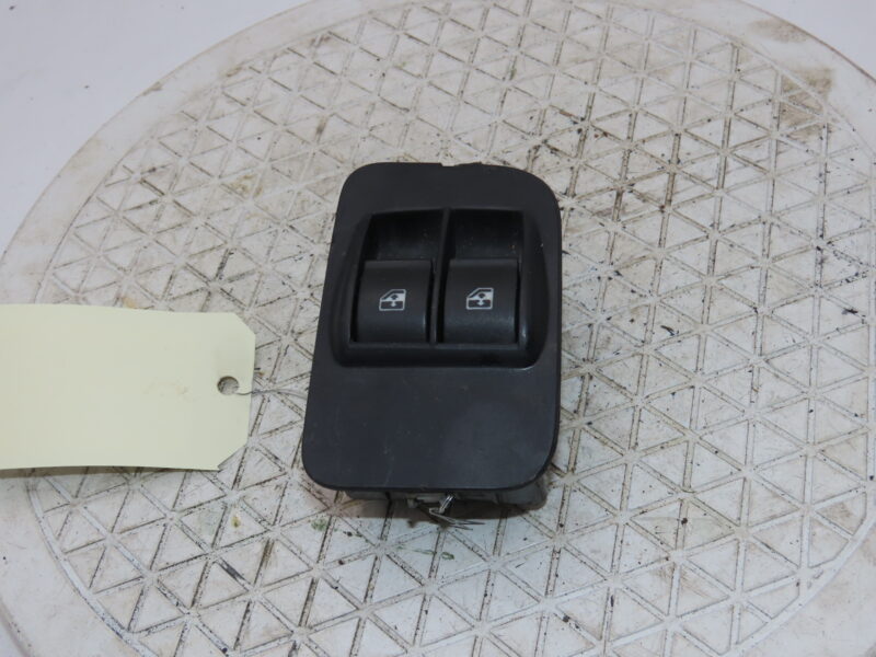 PEUGEOT-COMMANDE LEVE-GLACE PORTE AVG