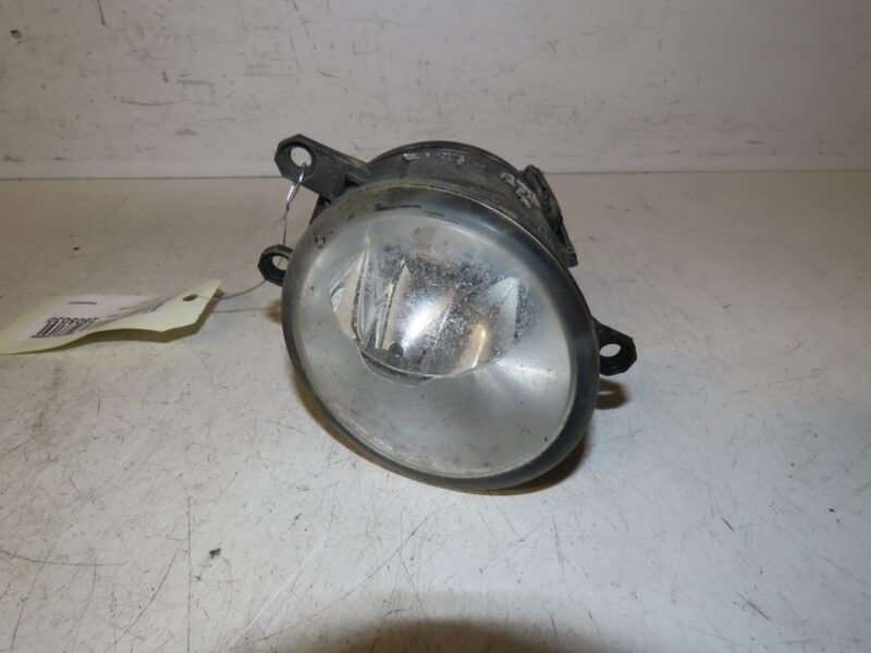 TOYOTA-PHARE ANTIBROUILLARD AVG