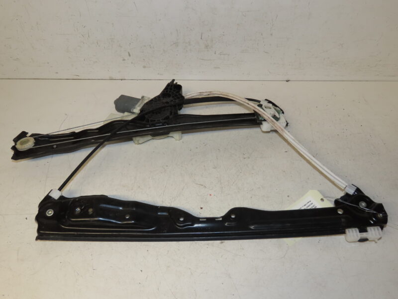 PEUGEOT-MECANISME+MOTEUR LEVE-GLACE AVD