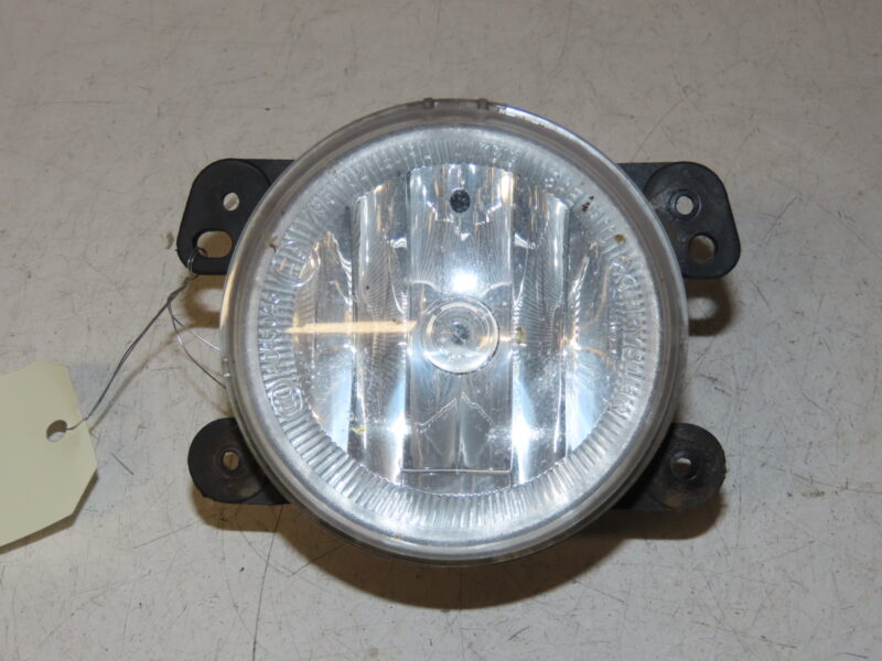 FIAT-PHARE ANTIBROUILLARD AVD