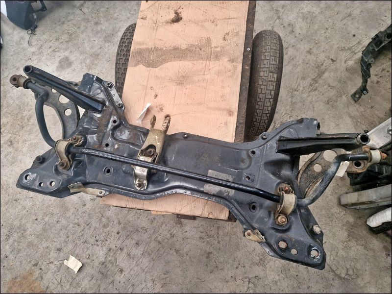 PEUGEOT-BERCEAU MOTEUR AV