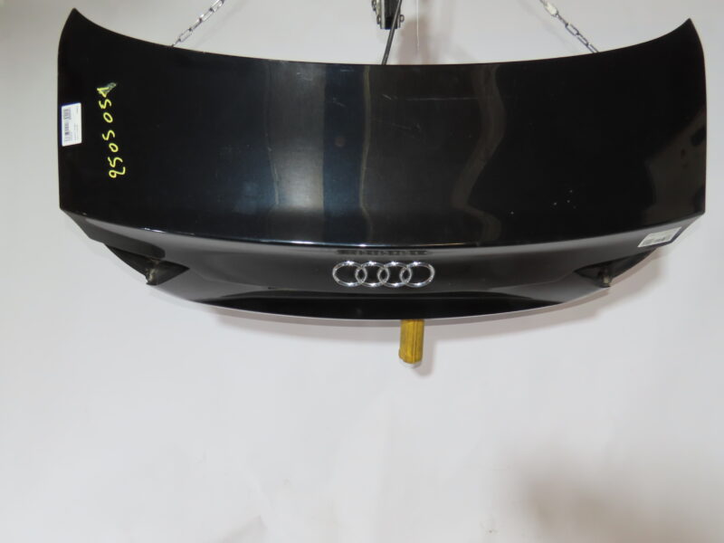 AUDI-COFFRE AR