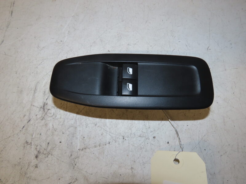 PEUGEOT-COMMANDE LEVE-GLACE PORTE AVG