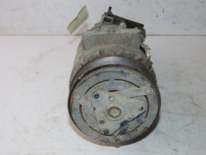 RENAULT-COMPRESSEUR AIR CONDITIONNE