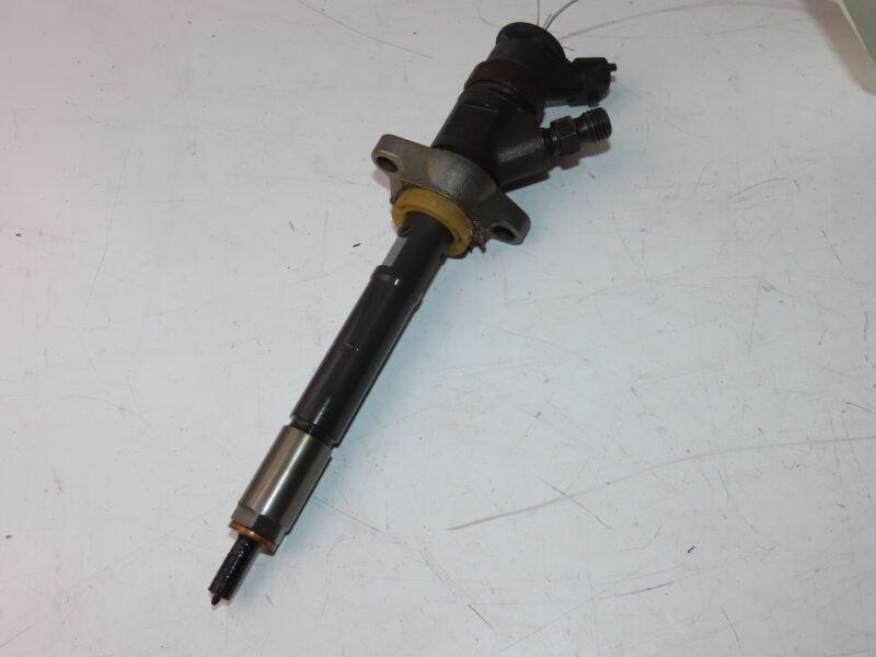 PEUGEOT-INJECTEUR 4