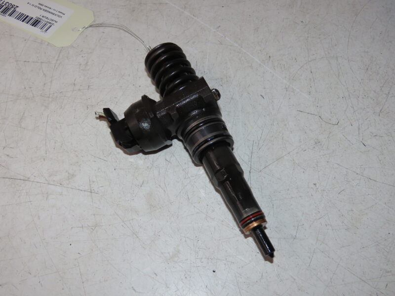VOLKSWAGEN-INJECTEUR 1