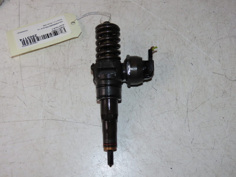VOLKSWAGEN-INJECTEUR 2