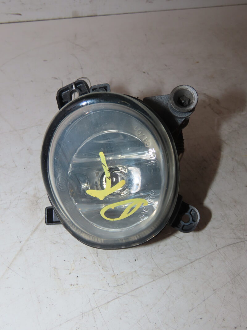 AUDI-PHARE ANTIBROUILLARD AVD