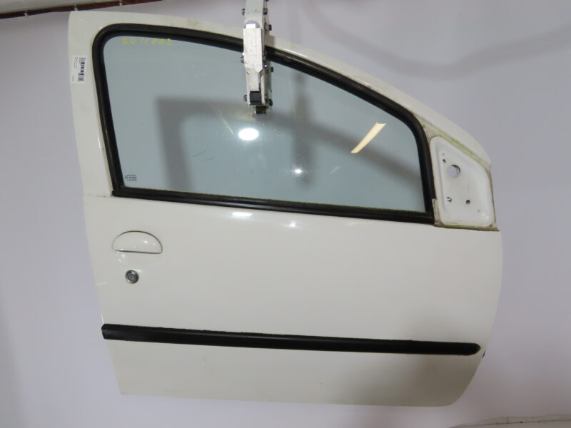 PEUGEOT-PORTE AVD