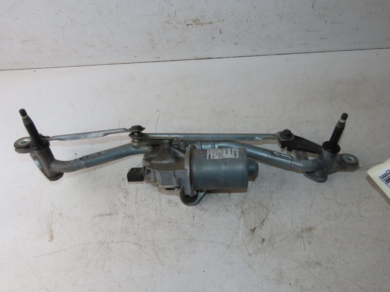 AUDI-MOTEUR ESSUIE-GLACE AV