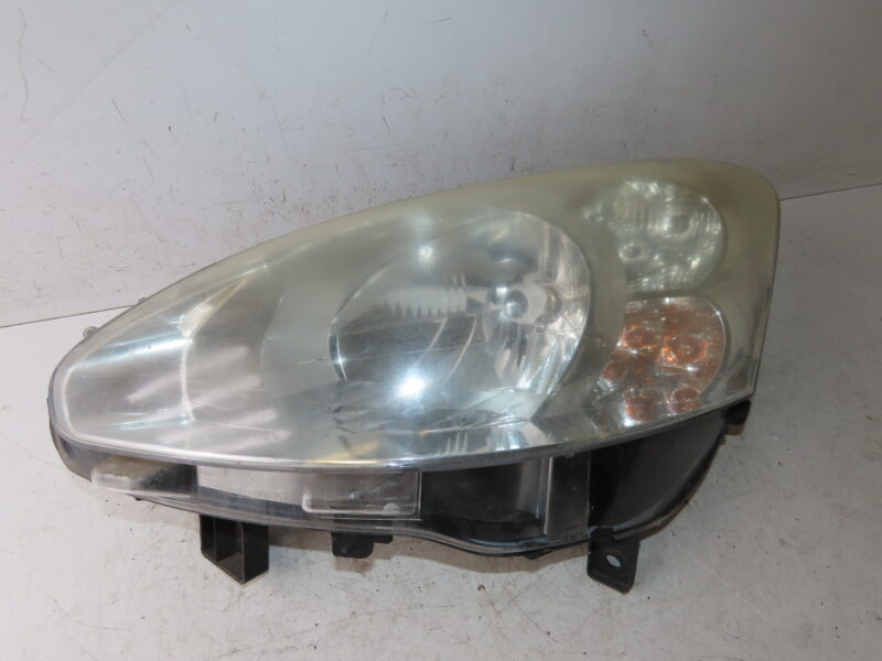 PEUGEOT-PHARE G