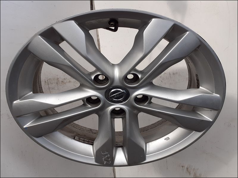 NISSAN-JANTE ALUMINIUM 1