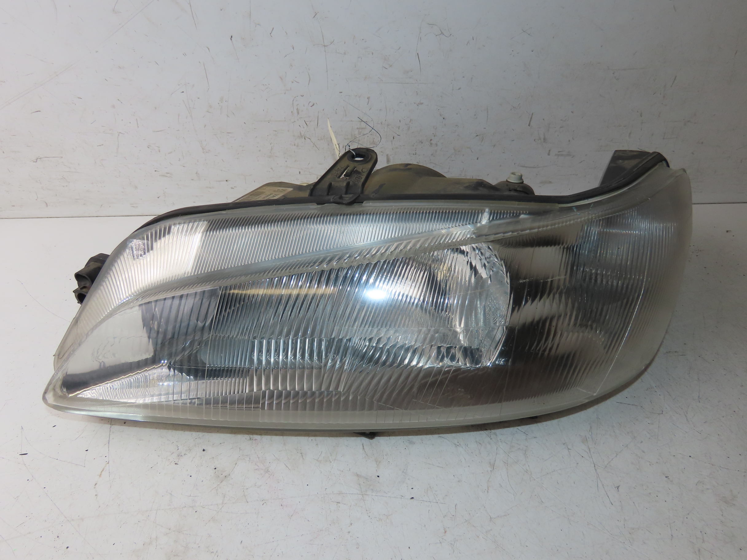 PEUGEOT-PHARE G