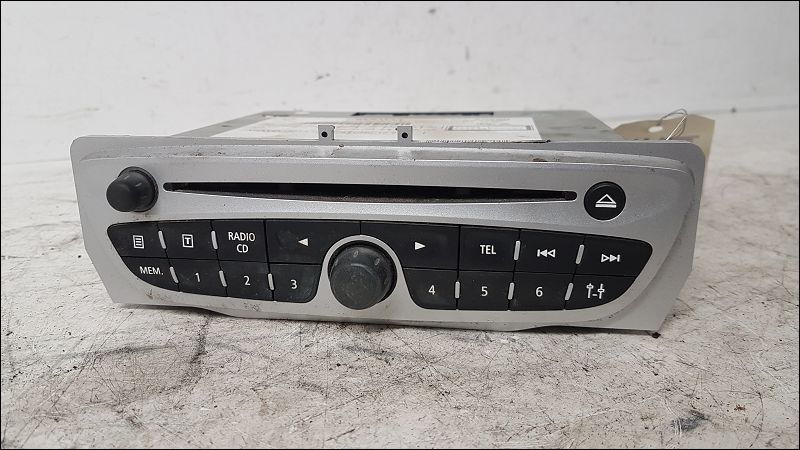 RENAULT-AUTORADIO