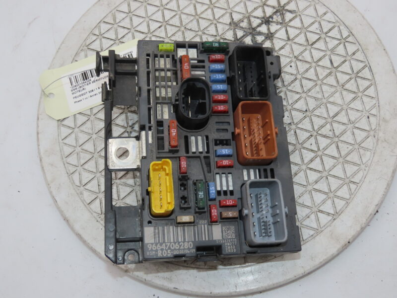 PEUGEOT-BSM (BOITIER SERVITUDE MOTEUR)
