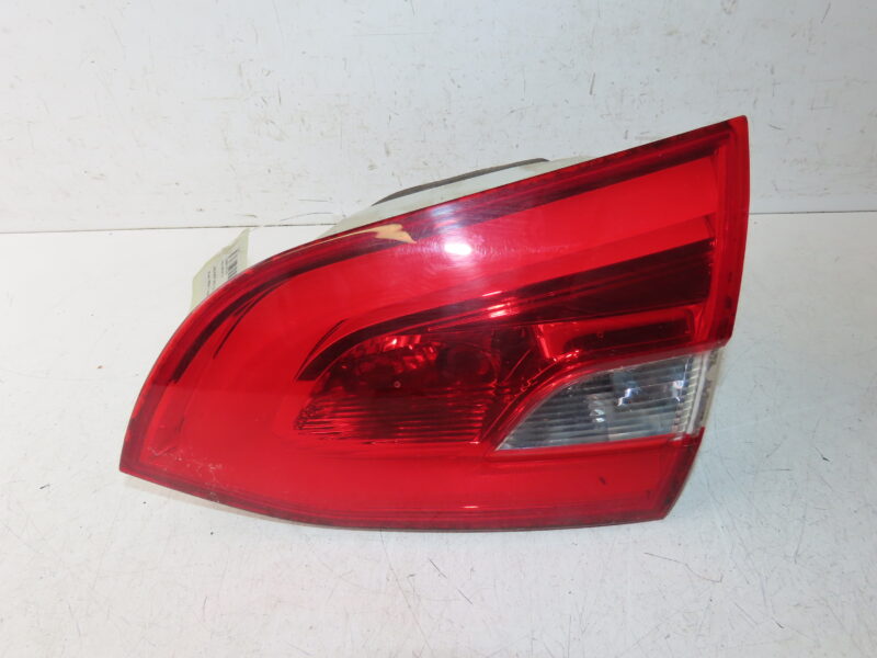 PEUGEOT-FEU AR INT D