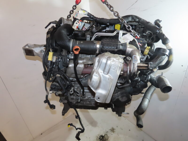 PEUGEOT-MOTEUR COMPLET