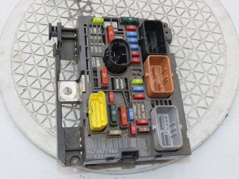 PEUGEOT-BSM (BOITIER SERVITUDE MOTEUR)