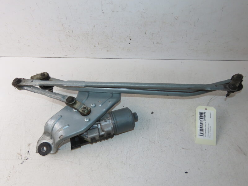 DACIA-MOTEUR ESSUIE-GLACE AV