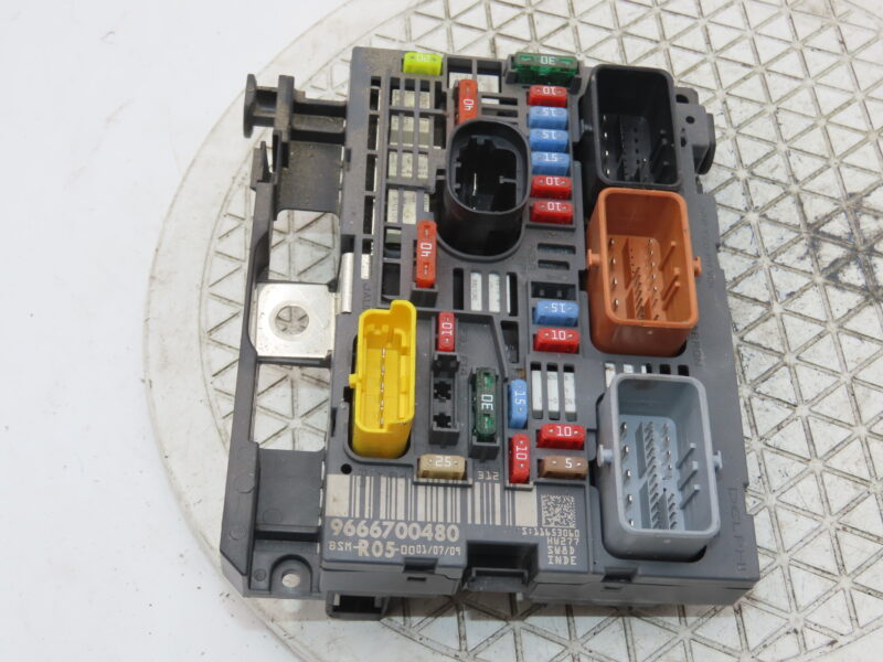 PEUGEOT-BSM (BOITIER SERVITUDE MOTEUR)