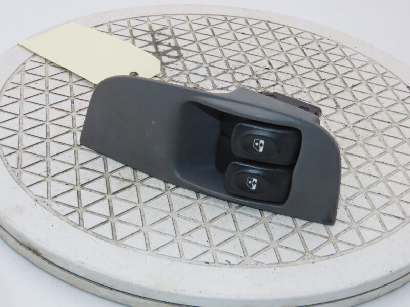 RENAULT-COMMANDE LEVE-GLACE PORTE AVG