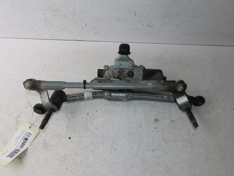 RENAULT-MOTEUR ESSUIE-GLACE AV