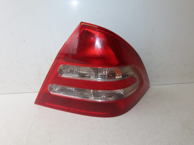MERCEDES-FEU ARD