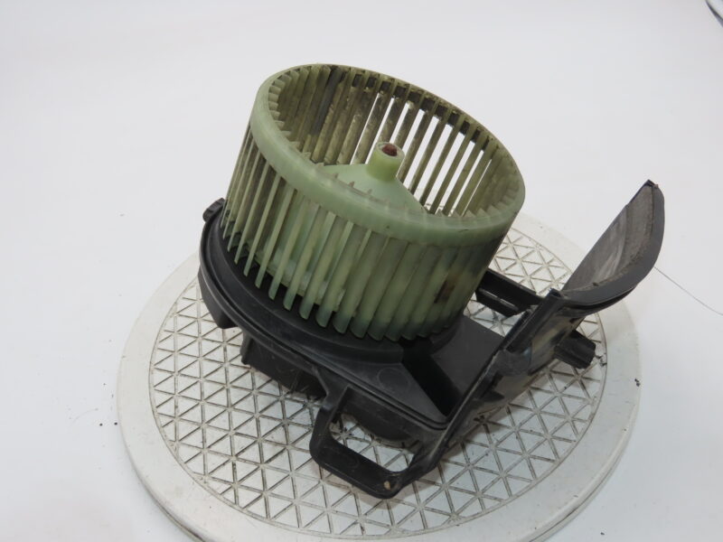 RENAULT-MOTEUR VENTILATEUR CHAUFFAGE