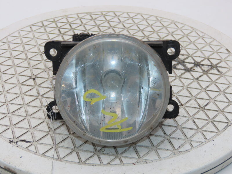 PEUGEOT-PHARE ANTIBROUILLARD AVD