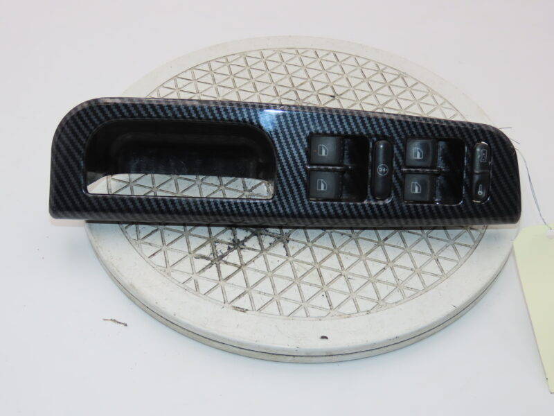 VOLKSWAGEN-COMMANDE LEVE-GLACE PORTE AVG