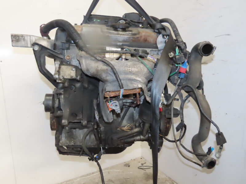 PEUGEOT-MOTEUR COMPLET