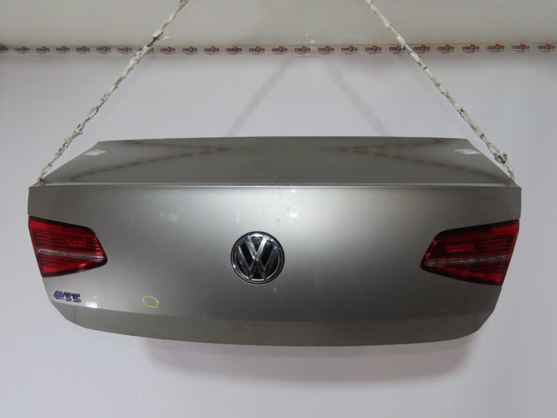 VOLKSWAGEN-COFFRE AR