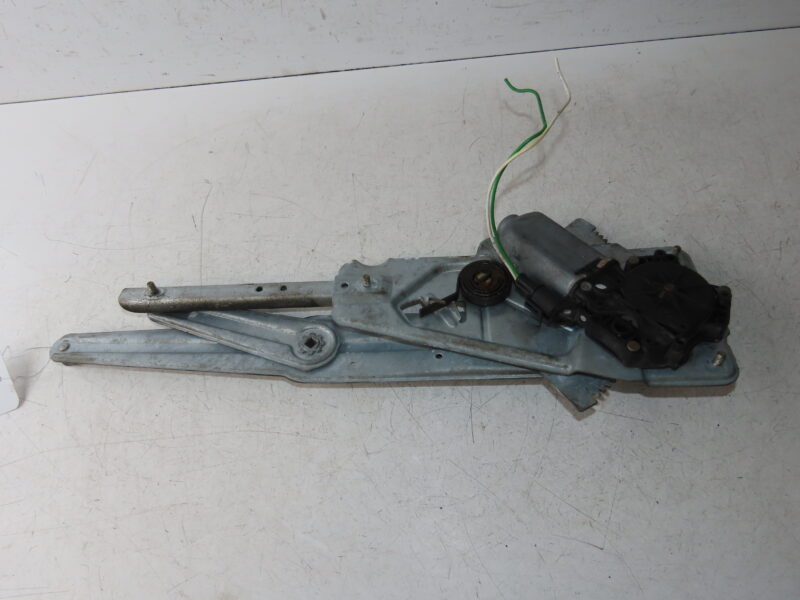 RENAULT-MECANISME+MOTEUR LEVE-GLACE AVD
