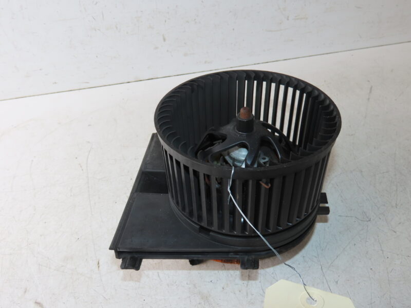 VOLKSWAGEN-MOTEUR VENTILATEUR CHAUFFAGE