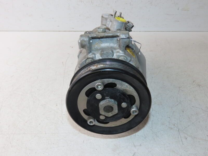 VOLKSWAGEN-COMPRESSEUR AIR CONDITIONNE