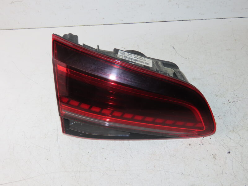 VOLKSWAGEN-FEU AR INT G