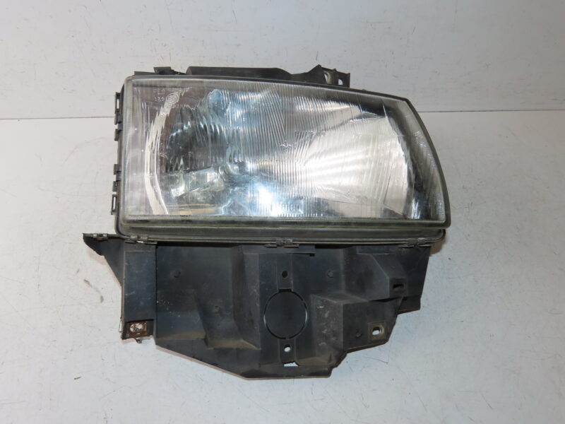 VOLKSWAGEN-PHARE D
