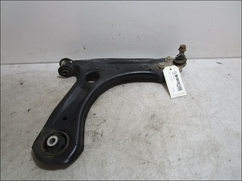 AUDI-TRIANGLE INF AVD