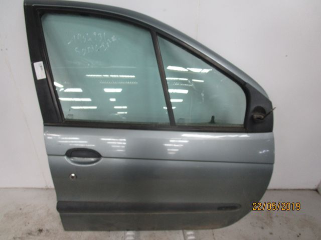 RENAULT-PORTE AVD