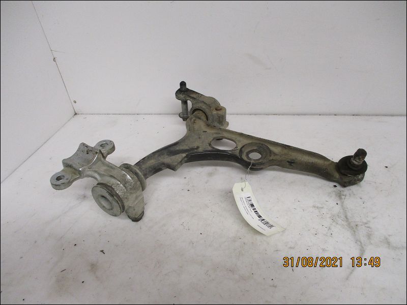 PEUGEOT-TRIANGLE INF AVD