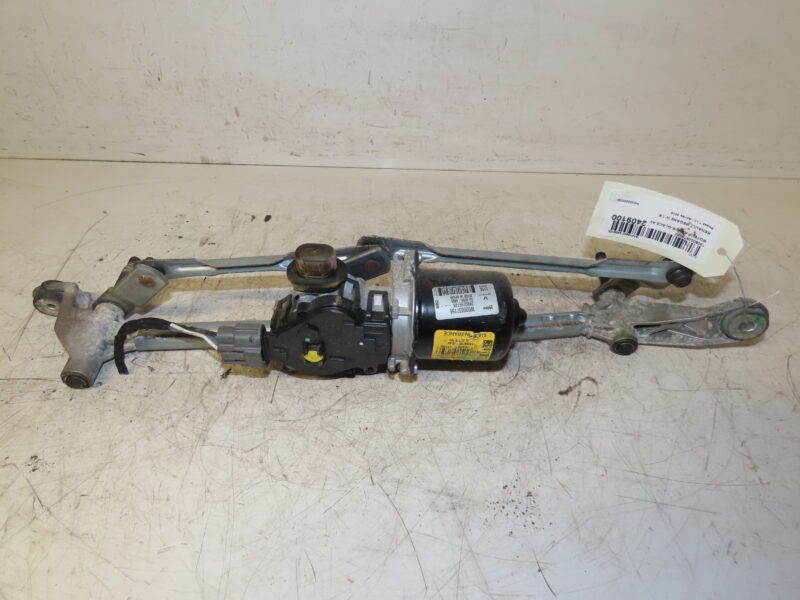 RENAULT-MOTEUR ESSUIE-GLACE AV