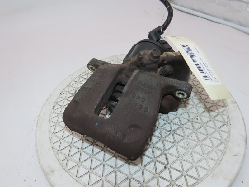 VOLKSWAGEN-ETRIER DE FREIN ARG