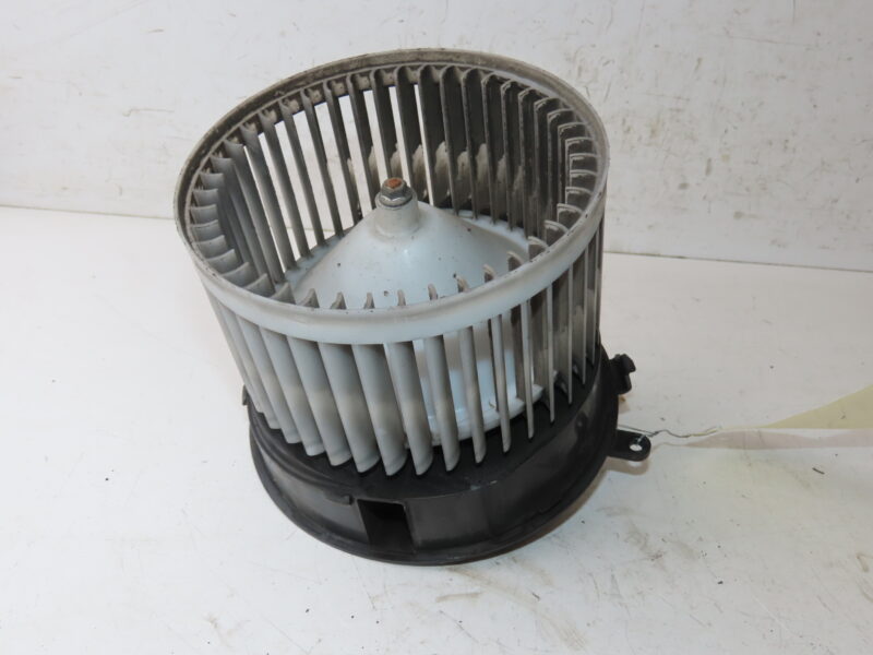 NISSAN-MOTEUR VENTILATEUR CHAUFFAGE