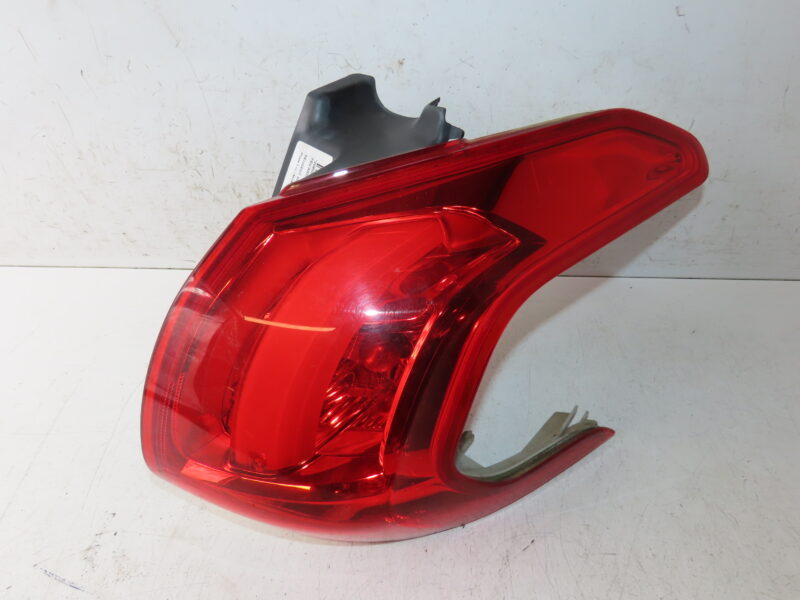 PEUGEOT-FEU ARD